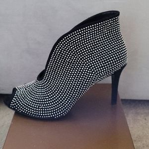 Signature by Vince Camuto Rimona Studded Peep Toe